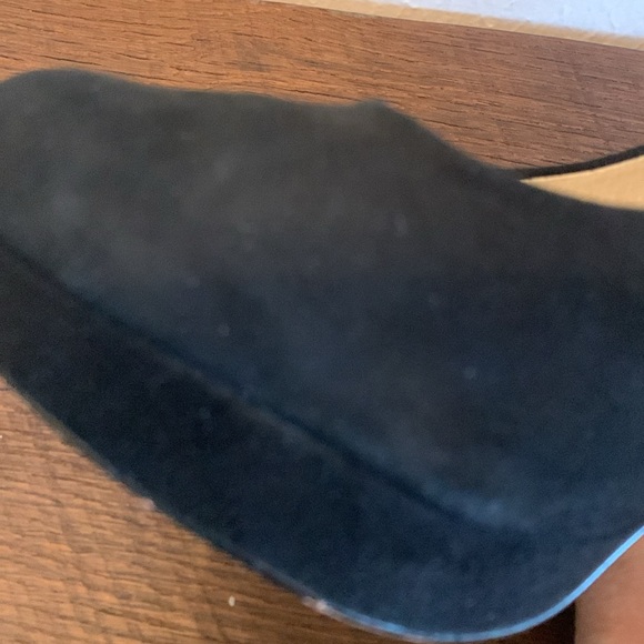 Michael Kors women’s black suede round toe thick heel - Picture 8 of 8